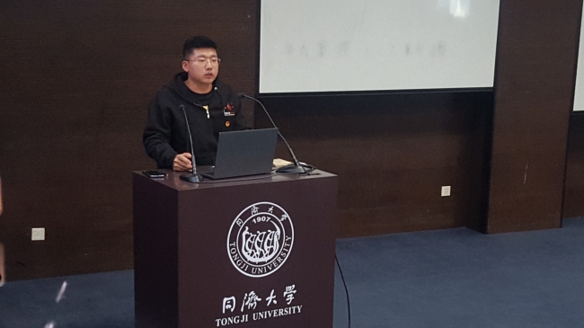 8 8